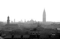 Mist over Venice von Mark Wilson