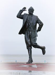 Eric Morecambe Statue by Buster Brown Photography