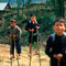 Sapa-boys-hmongs-stelzen