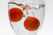 cherry tomatoes in water