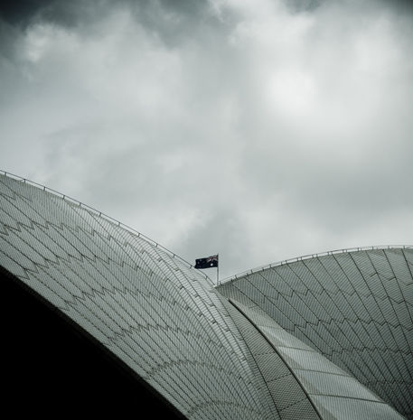 Opera-house-australian-flag