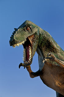 Replica of a dinosaur. von John Greim