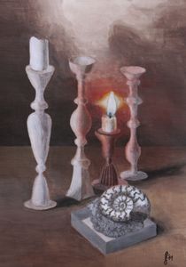 Stillleben mit Kerze und Fossil by Sabrina Hennig