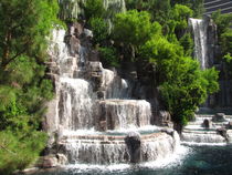 Artificial waterfall. LasVegas. von Maks Erlikh