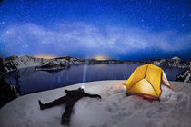 Stargazing at Crater Lake by Ben  Canales