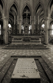 Tomb of William the Conqueror by RicardMN Photography