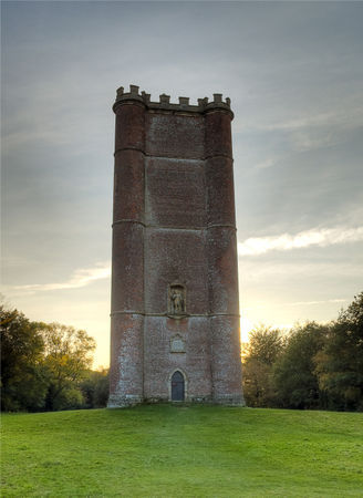 Alfreds-tower-col