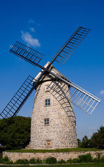 Windmill by andrew  Bowkett