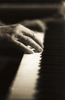 Old pianohands by Eigil Korsager