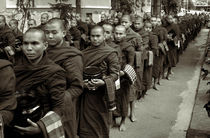 Monks in the monastery von RicardMN Photography