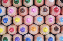 Macro Photograph of the Tips of Colored Pencils von Neil Overy