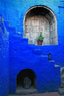 Staircase in blue courtyard by RicardMN Photography