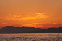 Sundown in Orangecity by Markus Hartmann