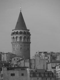 galata (vertical) by Hacer Merve Alanyali