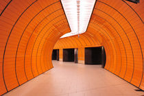 U-Bahn Architektur by ralf werner froelich