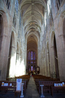 Nave of the Tours Cathedral by safaribears