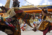 Tibetan dance, LEH, INDIA von Alessia Travaglini