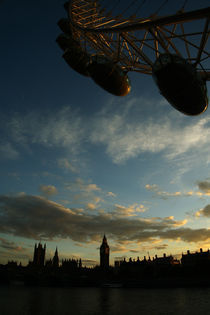 Of London... by Daniel Zrno
