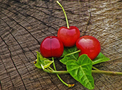 S-cherries