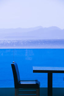 Hersonisos: Eastern Crete Coastline View from Cafe Table von Danita Delimont