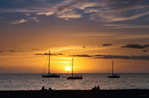 Las vistas beach sunset by Raico Rosenberg