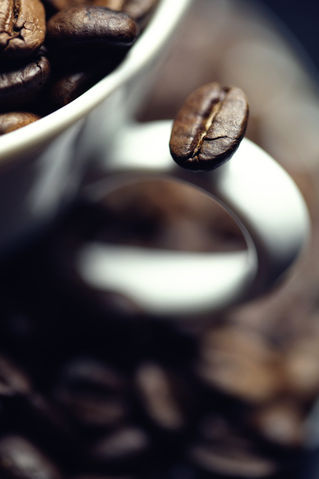 Kaffeebohne-kaffeetassen-bild