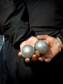 2 Boules by Lainie Wrightson