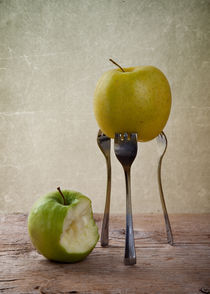 Äpfel von Nailia Schwarz