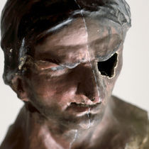 Statue 6 by Vito Magnanini