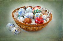 A Basket of Easter Eggs von Louise Heusinkveld