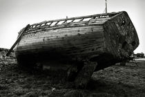 Old abandoned ship by RicardMN Photography