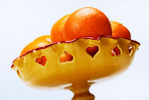 Oranges in bowl von Sami Sarkis Photography