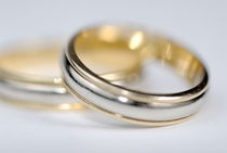 Two wedding rings by Sami Sarkis Photography