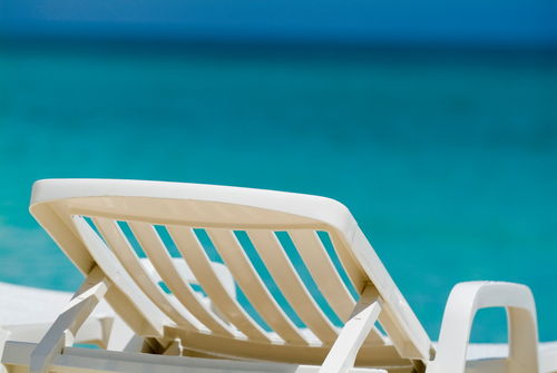 Rf-absence-beach-deck-chair-sea-vacations-cub1094