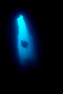 France marseille riou island imperial de terre a scuba diver swimming inside a underwater fault von Sami Sarkis Photography