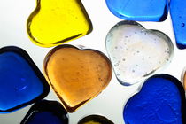 Collection of colorful glass heart shapes von Sami Sarkis Photography