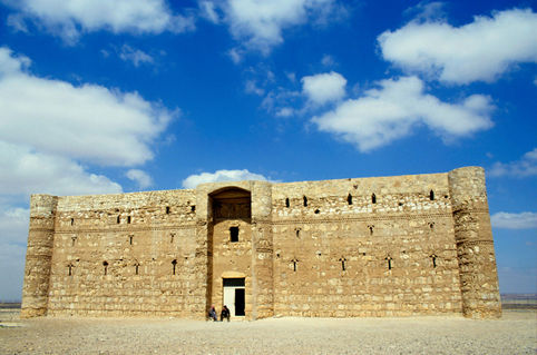 Rf-castle-qasr-el-karaneh-stonewalls-cor102