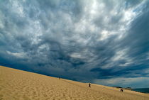 Clouds over the Great Dune of Pyla on the Bassin d'Arcachon von Sami Sarkis Photography