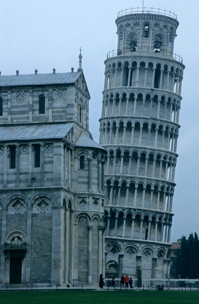 Rm-church-leaning-tower-pisa-tuscany-it410