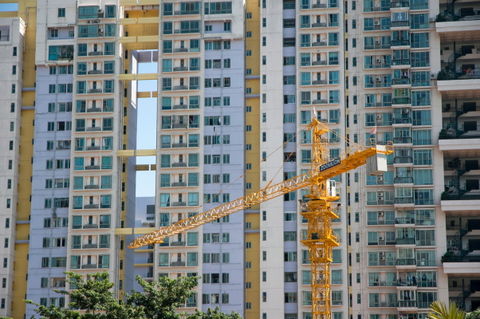 Rf-apartment-buildings-cranes-skyscrapers-chn2028