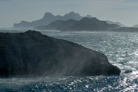 Rf-coast-islands-riou-island-rough-scenic-sea-mle0699