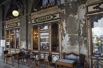Cafe terrace on Piazza San Marco von Sami Sarkis Photography