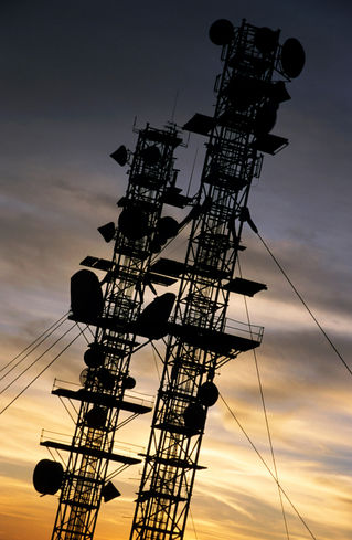 Rf-communication-tower-power-lines-tower-idy092