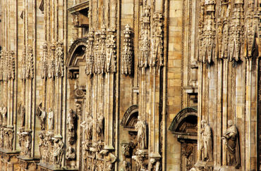 Rf-gothic-milan-cathedral-ornate-sculptures-it027