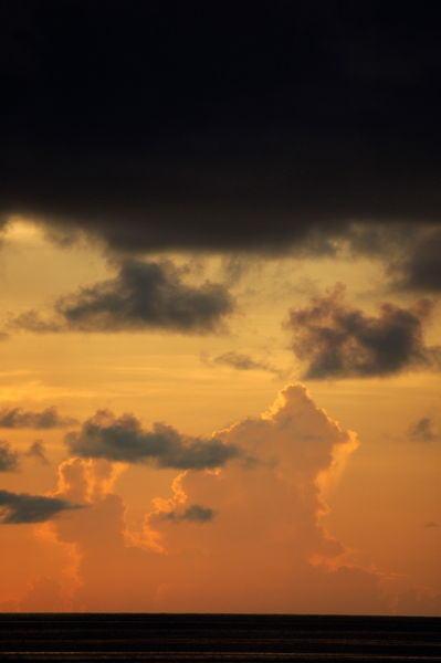 Rf-beauty-clouds-dawn-maldives-sea-tropical-mld0180