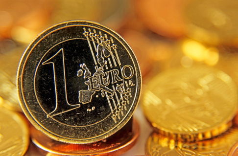 Rf-coins-euros-saving-up-for-a-rainy-day-euros010