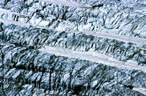 Natural pattern of the glacial landscape of La Girose von Sami Sarkis Photography