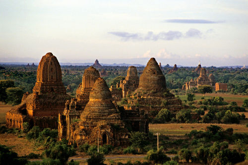 Rf-ancient-architecture-myanmar-temples-mon038