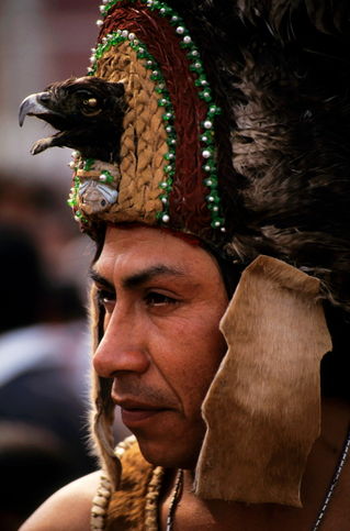 Rm-celebration-headdress-man-mexico-traditions-ppl184