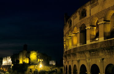 Rm-ancient-arches-colosseum-landmark-rome-ruin-it189
